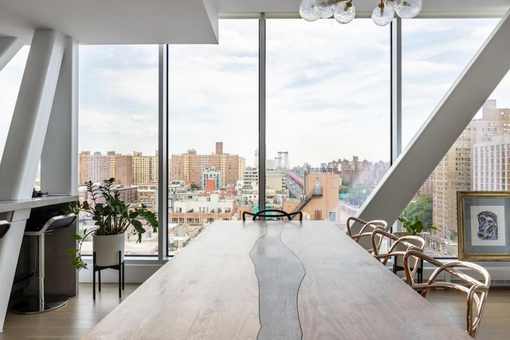Brand New Five Bedroom Penthouse Nova York
